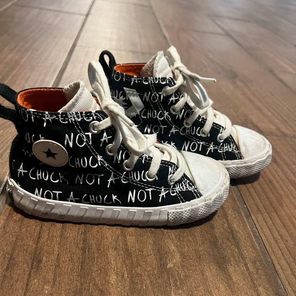 Chuck Taylor Converse Toddler 9C